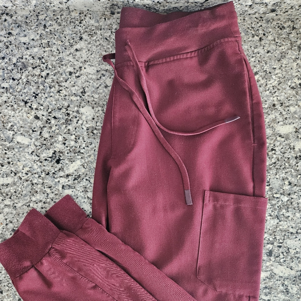 Mandala scrub pants, jogger style, size small